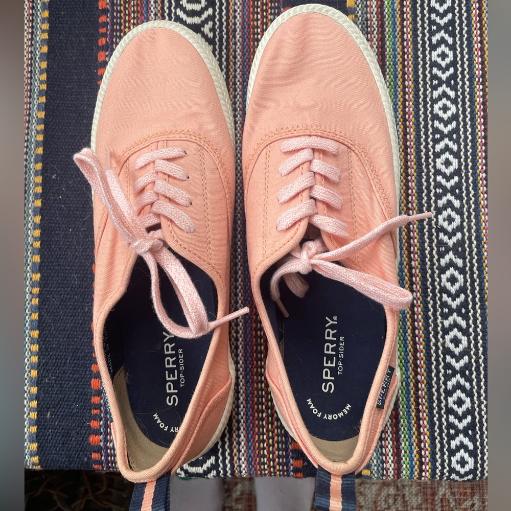 Sperry top-sider shoes in pink/coral